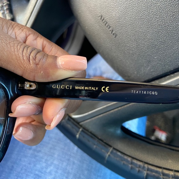 Tried on only - Picture 1 of 8